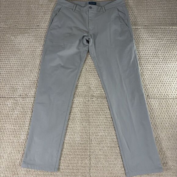 Taylrd Pants Men's 34 Standard Fit Gray Flat Front Casual Chinos Golf 34x30 - Picture 2 of 6